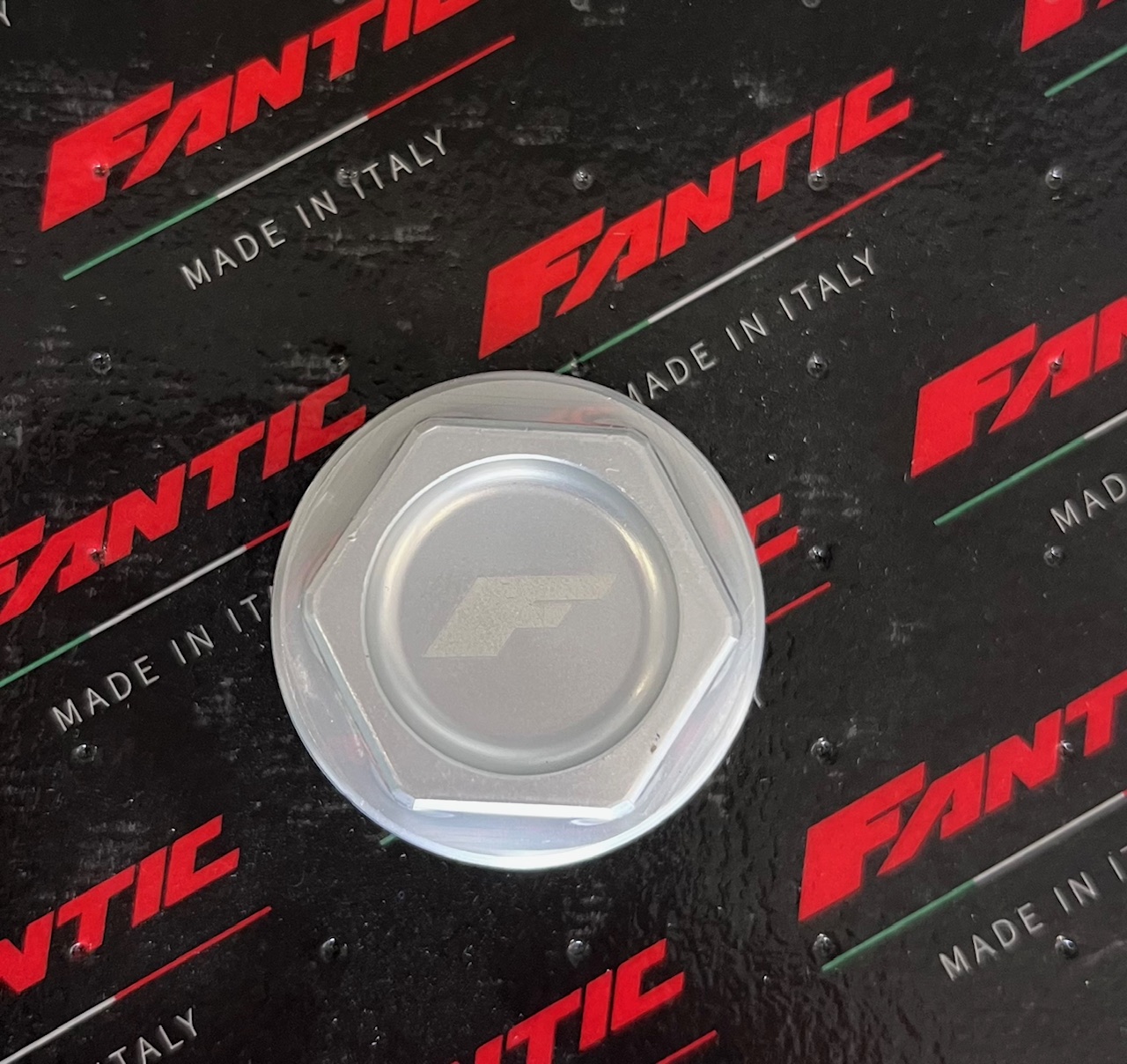 7rKKsRy0mL_référence V2665005.jpeg